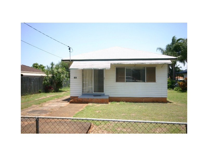 69 Collins Street, Woody Point QLD 4019