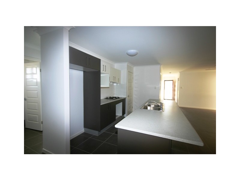 27 Miers Crescent, Murrumba Downs QLD 4503
