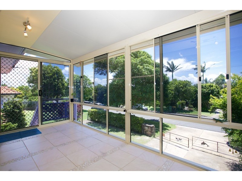14 Glenloc Street, Redcliffe QLD 4020