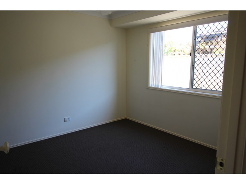 1/12 Cadell Crescent, Rothwell QLD 4022