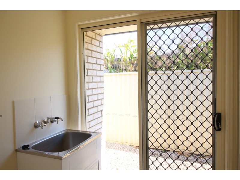 1/12 Cadell Crescent, Rothwell QLD 4022