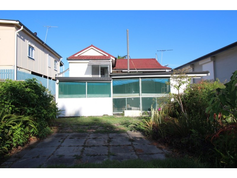 29 Donald Street, Woody Point QLD 4019
