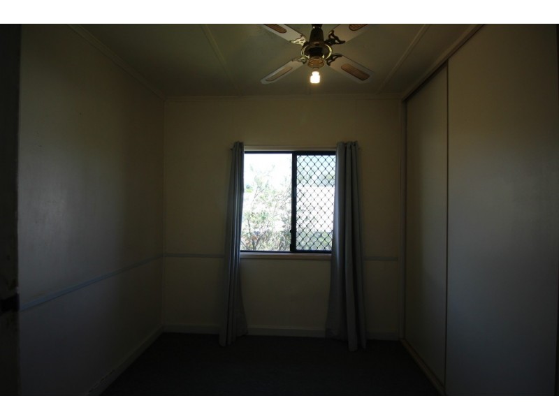 1/5 James Street, Scarborough QLD 4020