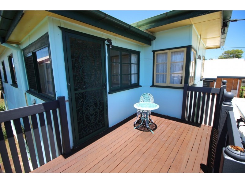 1/5 James Street, Scarborough QLD 4020