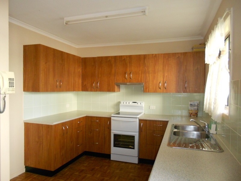 27 Sampson Street, Deception Bay QLD 4508