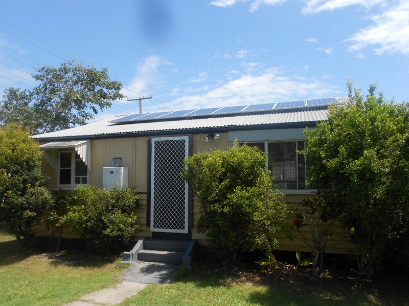 37 Seaville Avenue, Scarborough QLD 4020