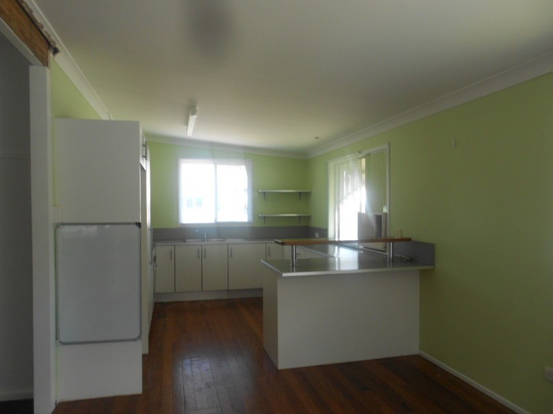 37 Seaville Avenue, Scarborough QLD 4020