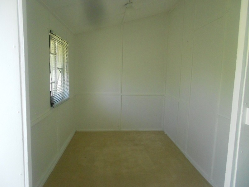 37 Seaville Avenue, Scarborough QLD 4020