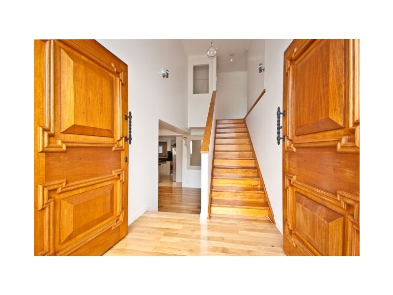 69 Scarborough Road, Redcliffe QLD 4020