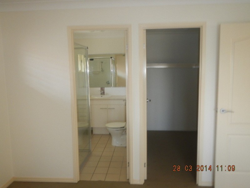 1/10 Leichhardt Avenue, Rothwell QLD 4022