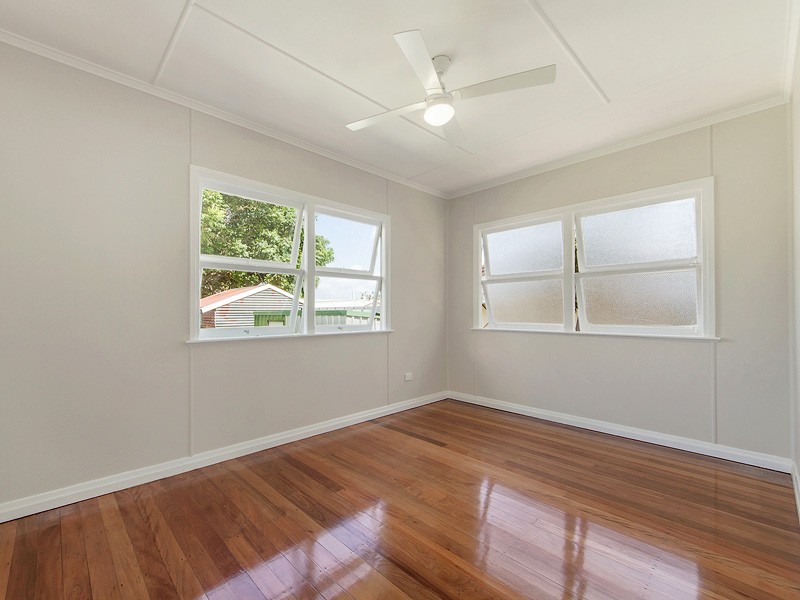 17 Davis Street, Redcliffe QLD 4020