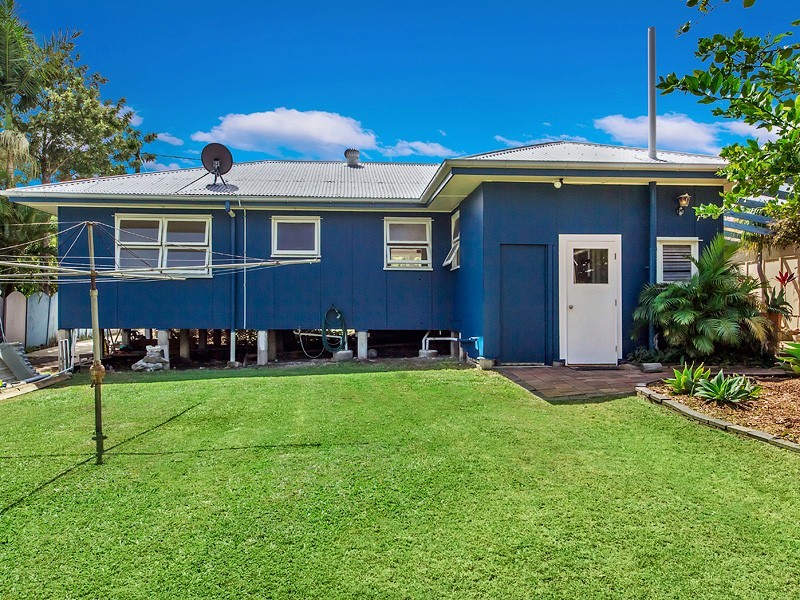 17 Davis Street, Redcliffe QLD 4020