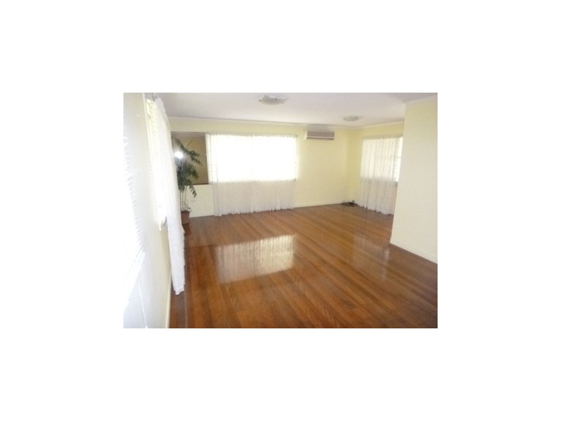 95 Klingner Road, Redcliffe QLD 4020