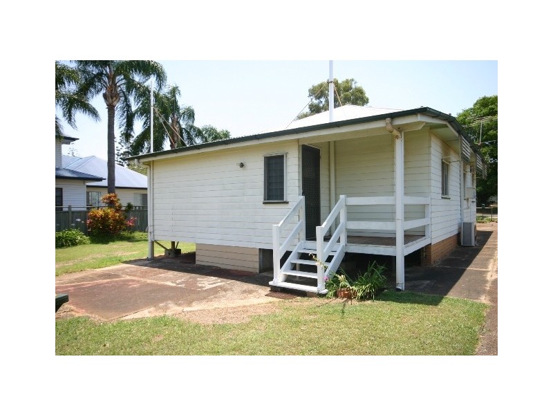 69 Collins Street, Woody Point QLD 4019