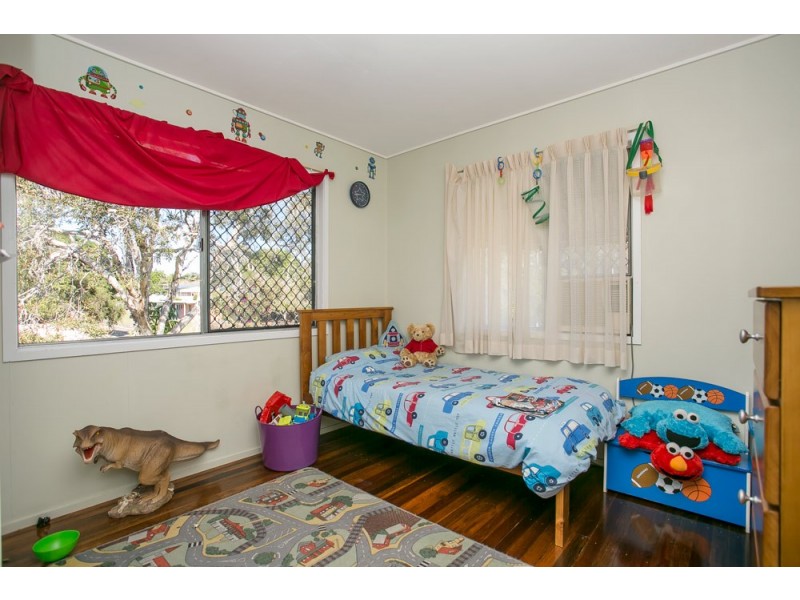 24 Silcock Street, Clontarf QLD 4019