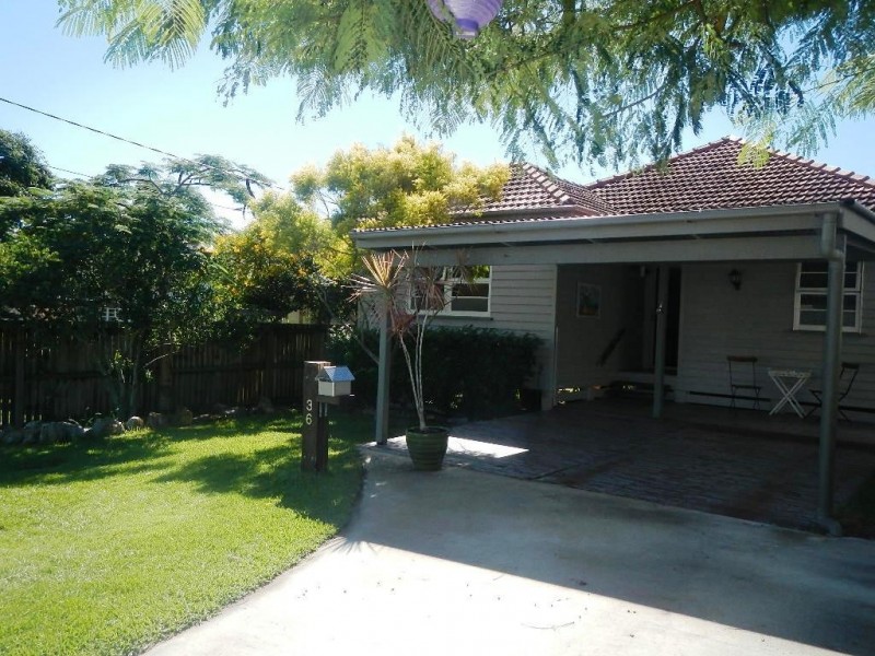 36 Garnet Street, Scarborough QLD 4020