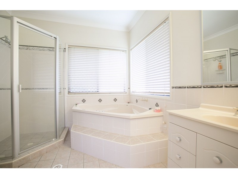 34 Jamor Court, Elimbah QLD 4516