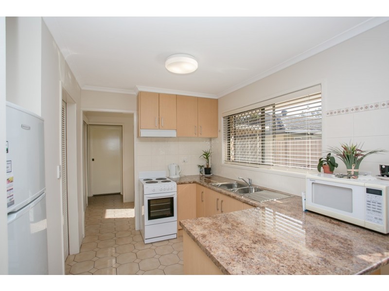 2 Masterton Street, Kippa-ring QLD 4021