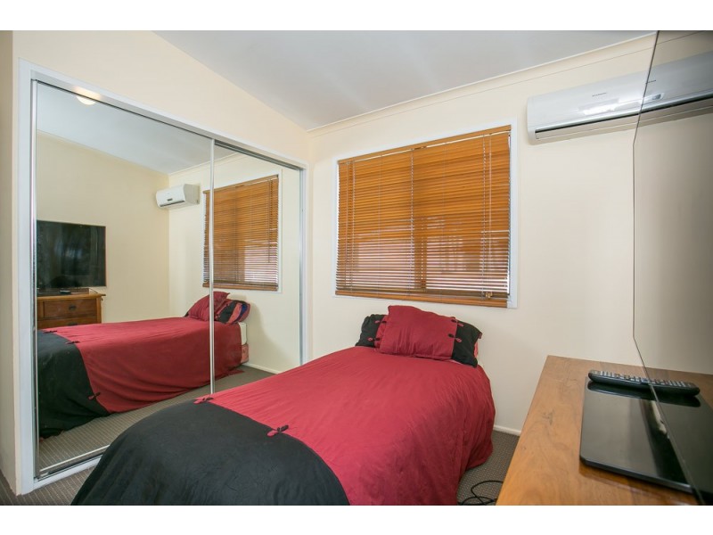 25 O’Connell Street, Redcliffe QLD 4020