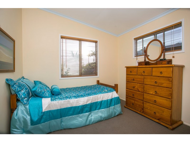 25 O’Connell Street, Redcliffe QLD 4020