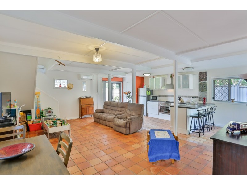 31 Victoria Avenue, Woody Point QLD 4019