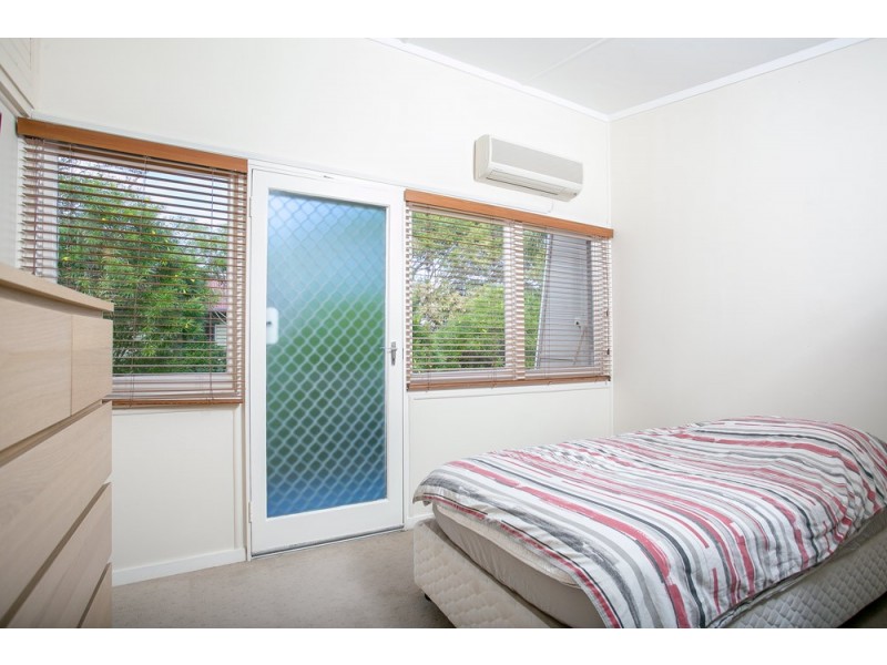 31 Victoria Avenue, Woody Point QLD 4019