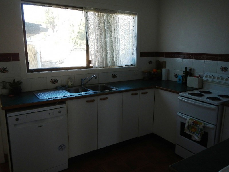 12 Hawthorne Street, Woody Point QLD 4019