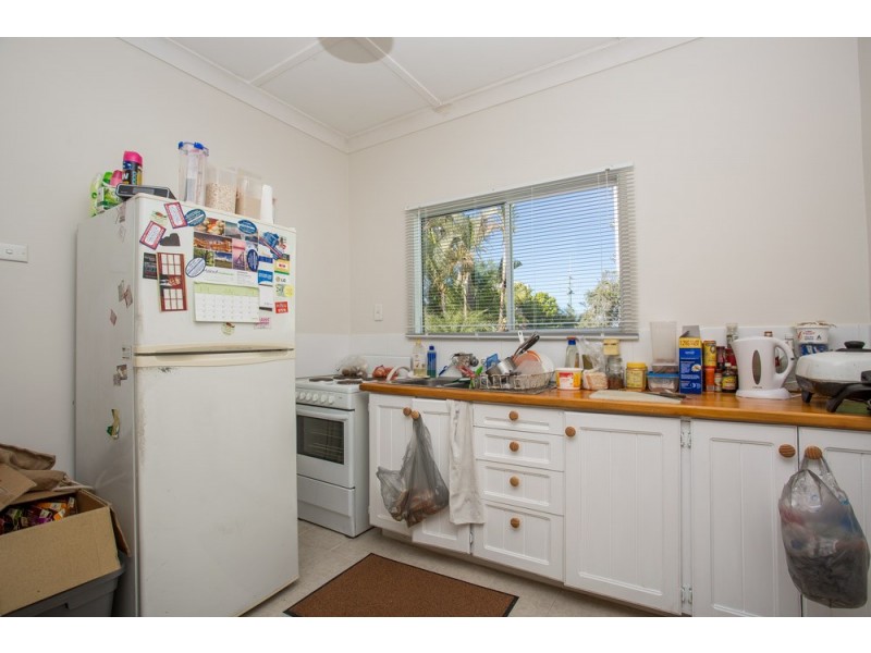 8 Louis Street, Redcliffe QLD 4020