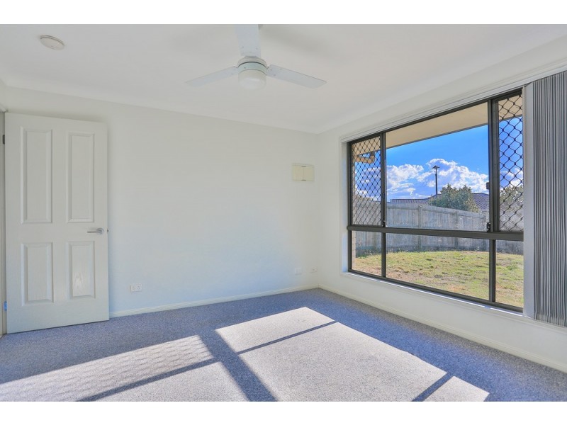 1/15 Cadell Crescent, Rothwell QLD 4022