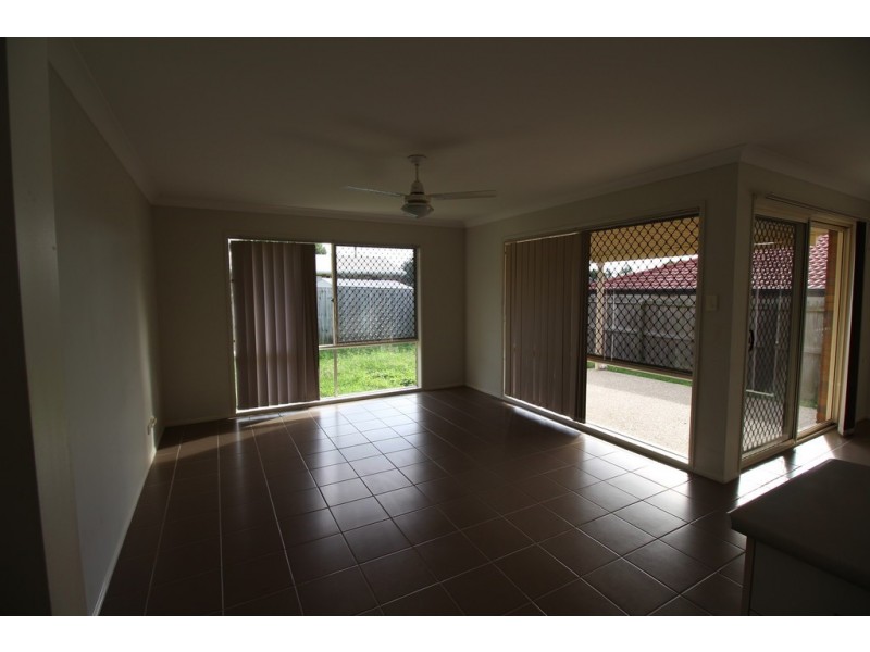 6 Parrey Court, Rothwell QLD 4022