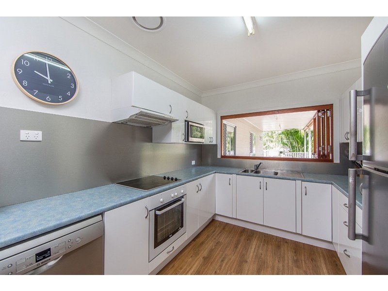 35 Longland Street, Redcliffe QLD 4020