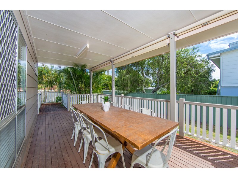 35 Longland Street, Redcliffe QLD 4020