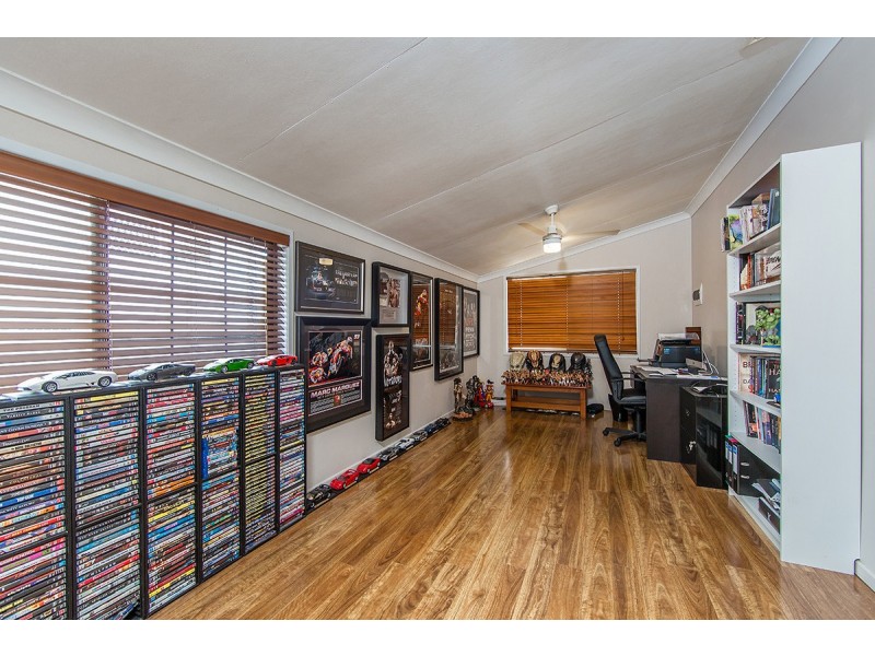 35 Longland Street, Redcliffe QLD 4020