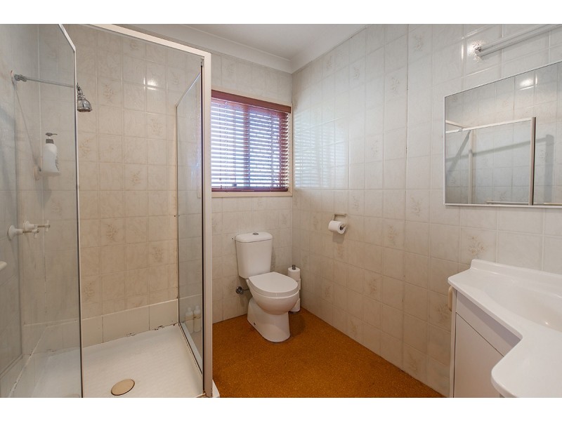 35 Longland Street, Redcliffe QLD 4020