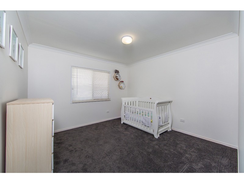 35 Longland Street, Redcliffe QLD 4020