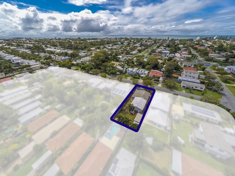35 Longland Street, Redcliffe QLD 4020