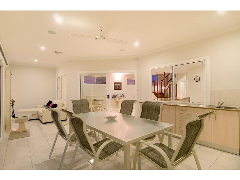 38 Lionheart Crescent, Newport QLD 4020