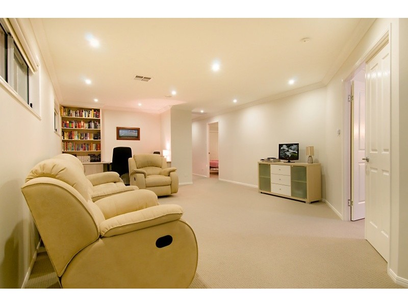 38 Lionheart Crescent, Newport QLD 4020