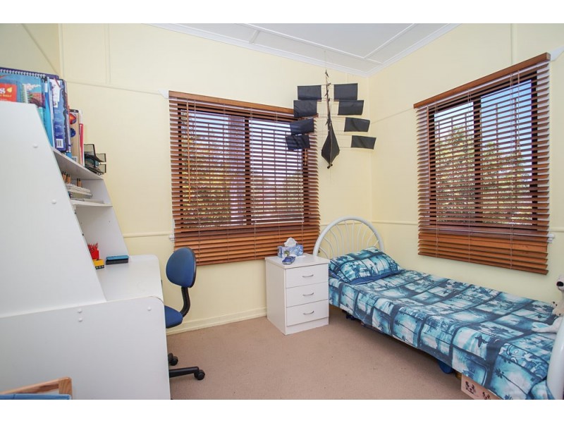 58 Shields Street, Redcliffe QLD 4020
