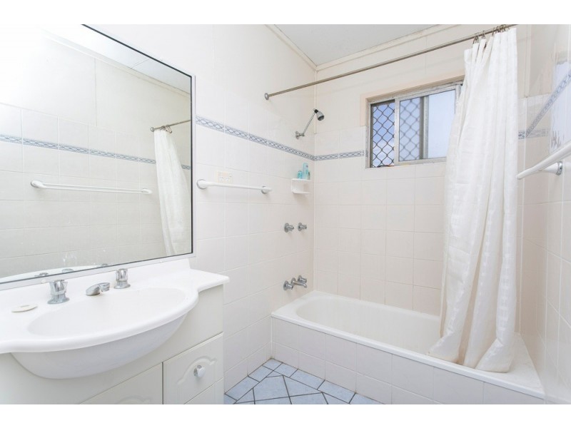 8 Dalton Street, Kippa-ring QLD 4021