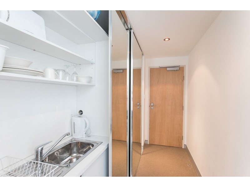 33/83 Marine Parade, Redcliffe QLD 4020