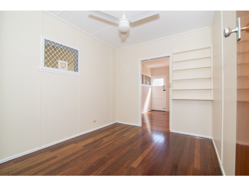 12 Keenan Street, Margate QLD 4019