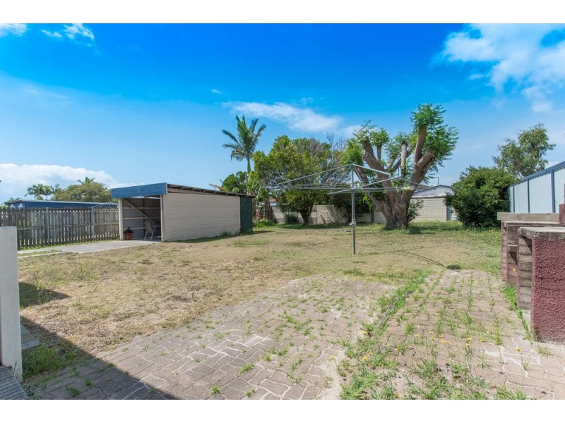 27 Henzell Street, Redcliffe QLD 4020