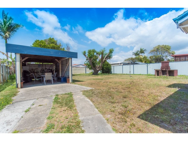 27 Henzell Street, Redcliffe QLD 4020