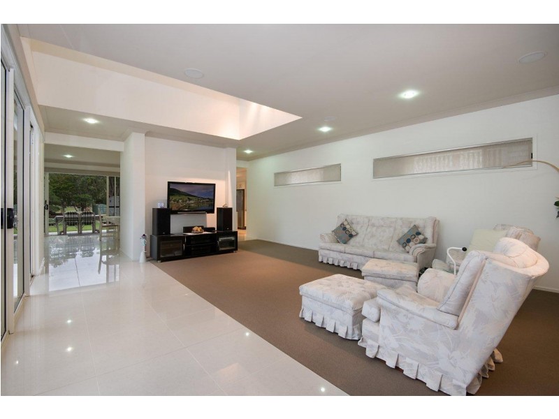 35 Bradley Road, Clontarf QLD 4019