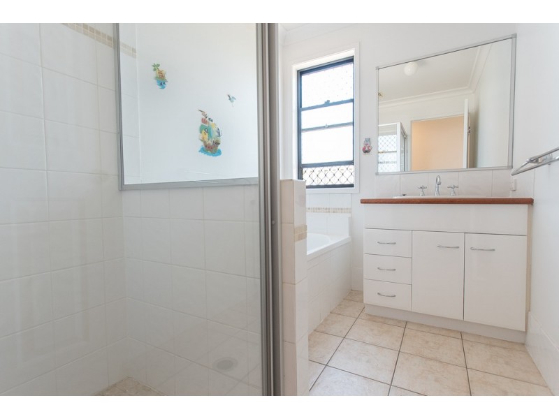 3 Cobalt Court, Griffin QLD 4503