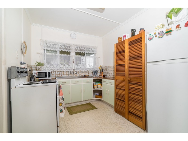 24 Enoch Street, Clontarf QLD 4019