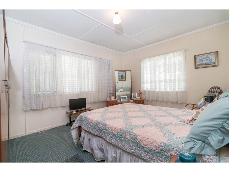 24 Enoch Street, Clontarf QLD 4019