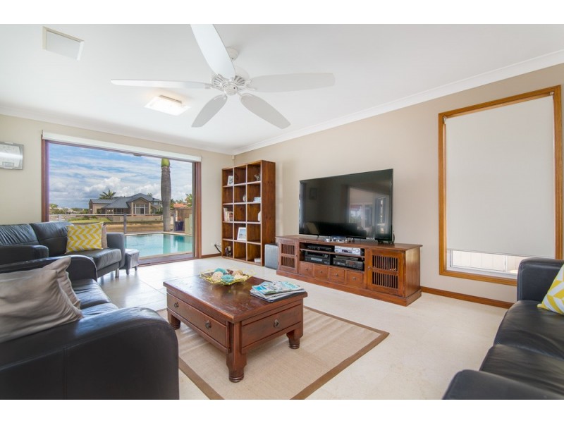 24 Enterprise Court, Newport QLD 4020