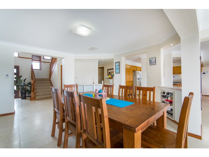 24 Enterprise Court, Newport QLD 4020